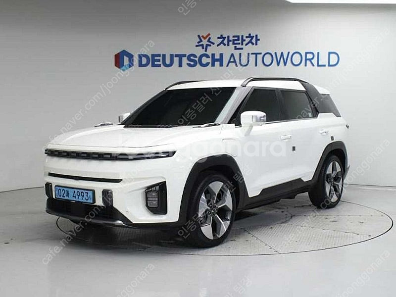 흰색 토레스 중고 토레스 중고차 EVX E7 중고차직거래카페 52,725 km--0